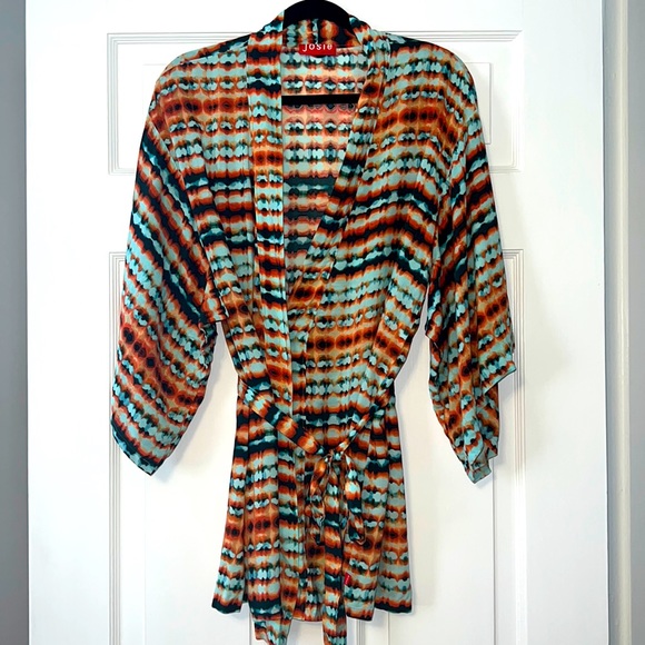 NWOT JOSIE NATORI ROBE KIMONO - Picture 2 of 5